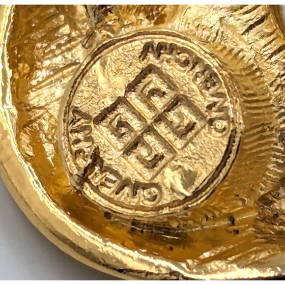 Vintage Givenchy Gold Tone Faux Pearl Statement Clip On Earrings 80's Marked - Picture 12 of 15